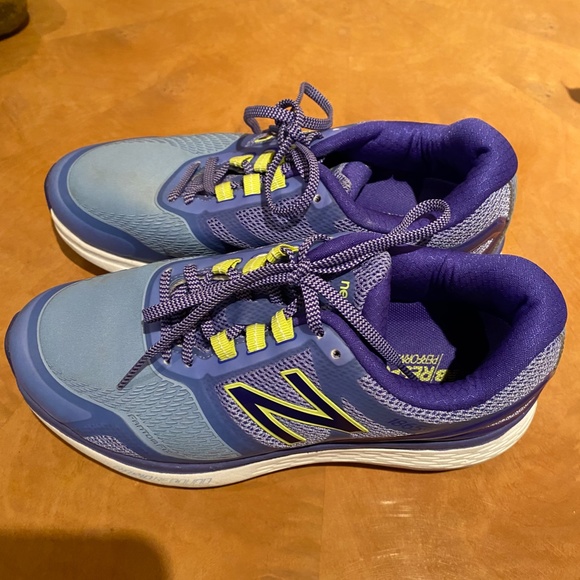 NIKI NEW BALANCE ATHLETIC SHOES - Picture 3 of 8